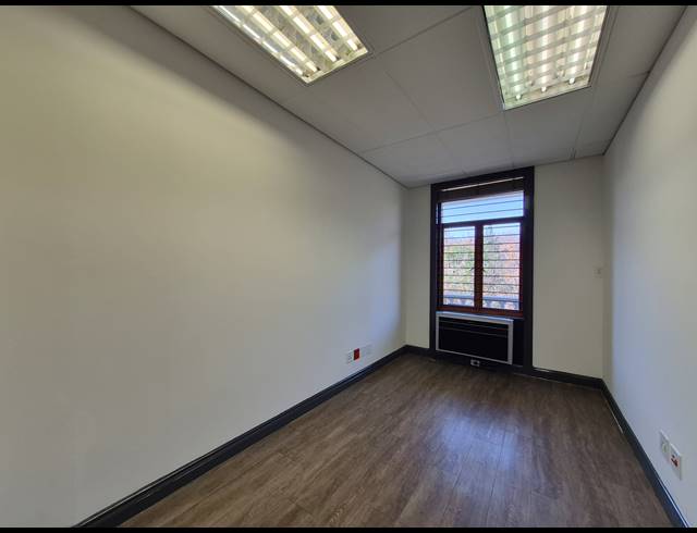 162M² OFFICE TO LET IN SANDTON CENTRAL
